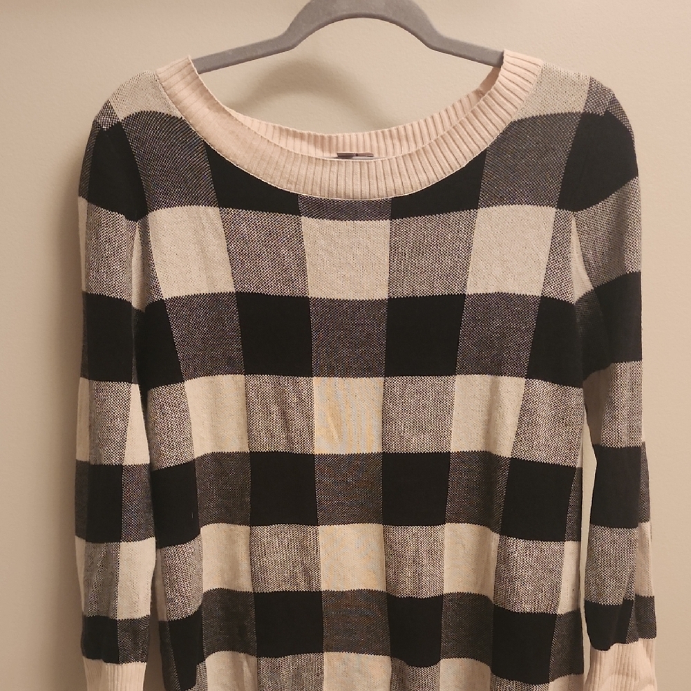 LOFT Black and Cream Crew Neck Sweater Bold Plaid